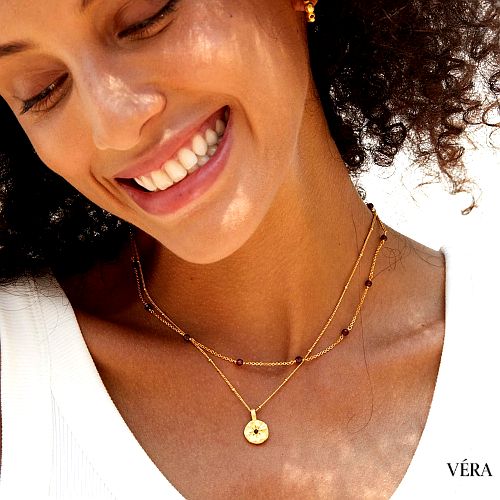 Collar dorado modelo sol