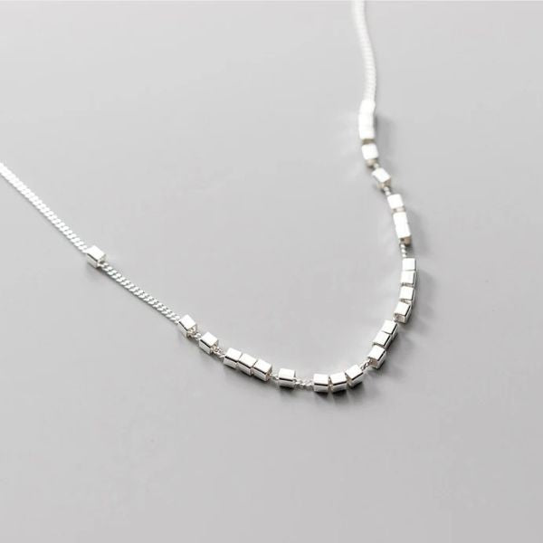 Collar Plata Minimalista Cubos | Línea Essenza – Véra