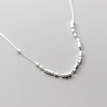 Collar Plata Minimalista Cubos | Línea Essenza – Véra